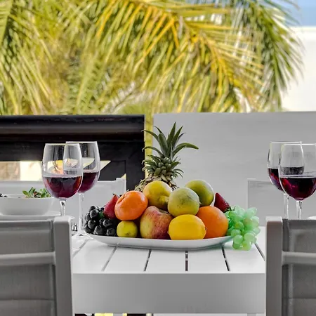 Apartment White Paradise *